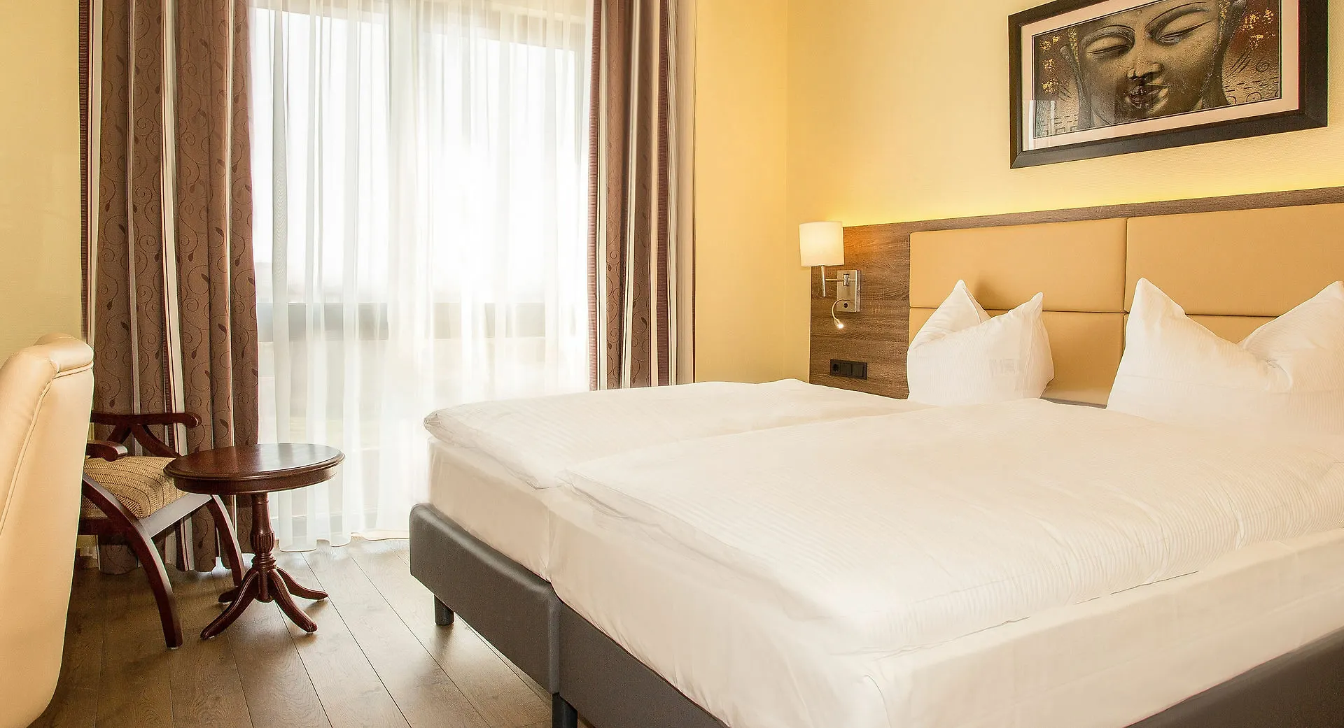 ***  Naam Hotel & Apartments Frankfurt City-Messe Airport Frankfurt am Main Germany