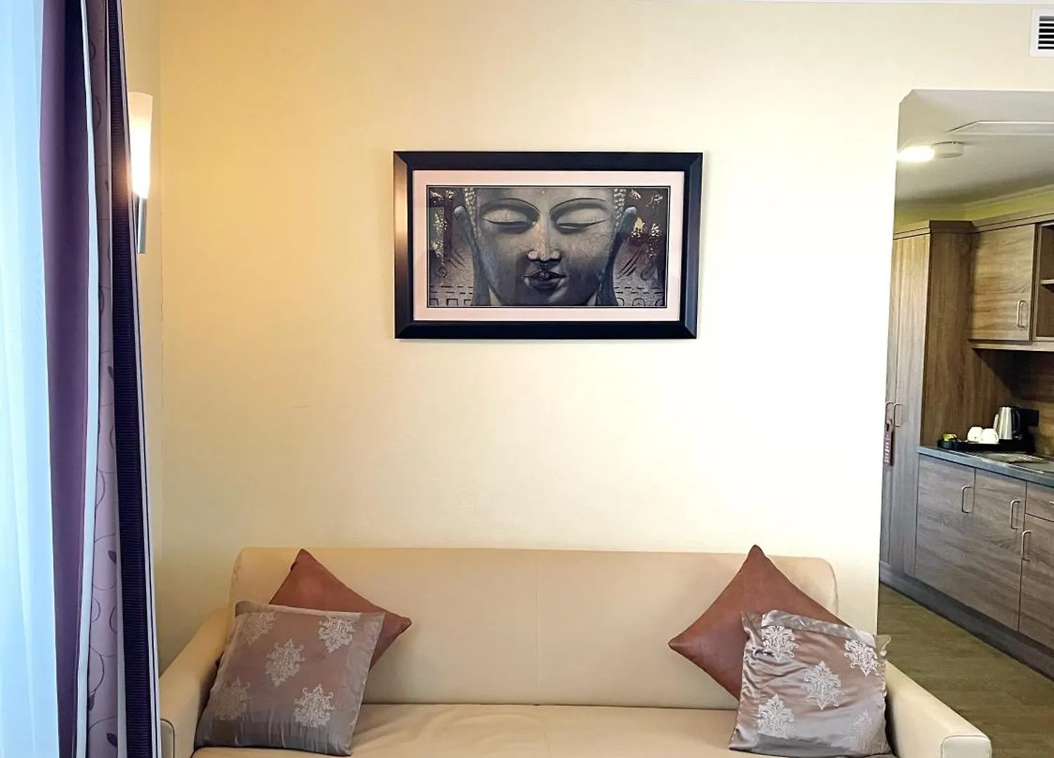 Naam Hotel & Apartments Frankfurt City-Messe Airport Francfort-sur-le-Main 3*,