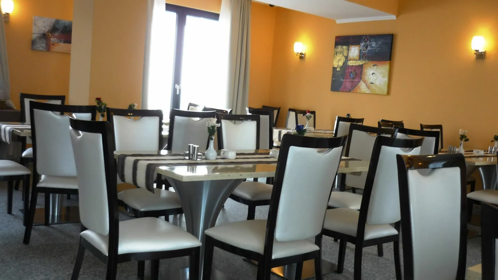 Naam Hotel & Apartments Frankfurt City-Messe Airport Frankfurt am Main