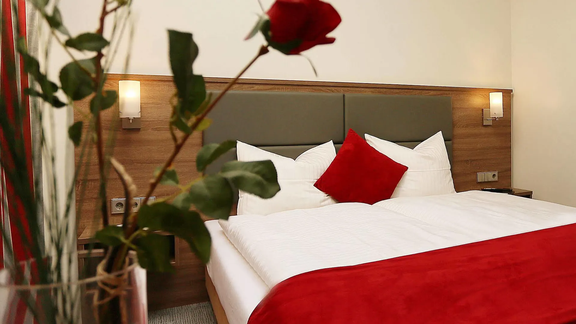 Naam Hotel & Apartments Frankfurt City-Messe Airport Frankfurt am Main